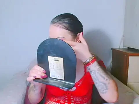 Aliceessencex online show from 26, 1, 2025