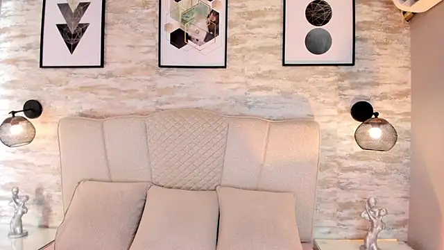 Snapshot of kanna_02 chatting on 12, 10, 2025 kanna 02 online show from 12, 10, 2025