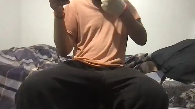 Snapshot of hami513 chatting on 24, 10, 2025 hami513 online show from 24, 10, 2025