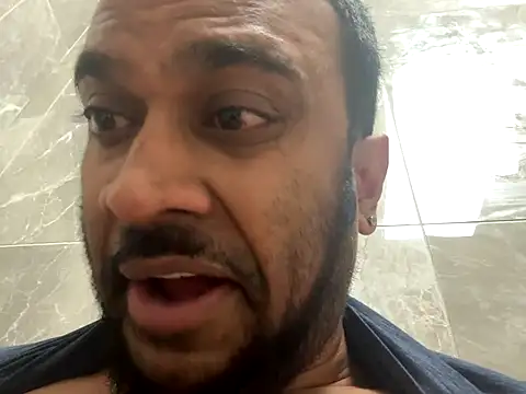 Snapshot of hami513 chatting on 19, 11, 2025 hami513 online show from 19, 11, 2025