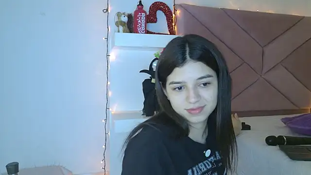 Snapshot of eva_sin18 chatting on 2, 3, 2026 eva sin18 online show from 2, 3, 2026