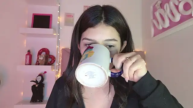 Snapshot of eva_sin18 chatting on 18, 3, 2026 eva sin18 online show from 18, 3, 2026