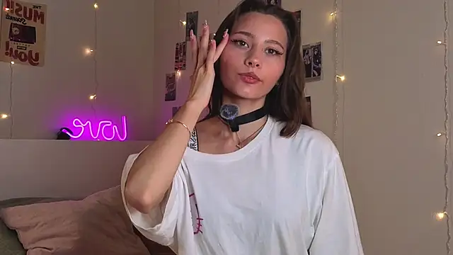 Snapshot of EditaBails chatting on 17, 9, 2025 EditaBails online show from 17, 9, 2025