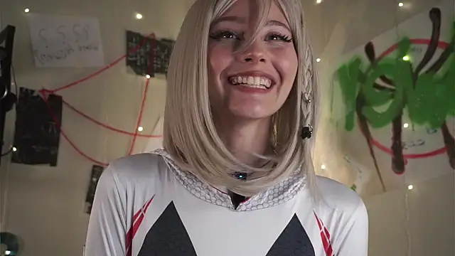 Snapshot of EditaBails chatting on 23, 9, 2025 EditaBails online show from 23, 9, 2025