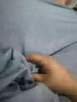 Snapshot of FineMask85 chatting on 5, 12, 2025 FineMask85 online show from 5, 12, 2025