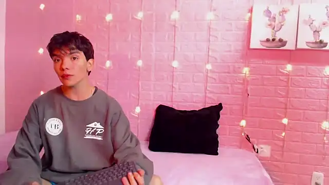 Snapshot of wet_valery chatting on 25, 3, 2026 wet valery online show from 25, 3, 2026