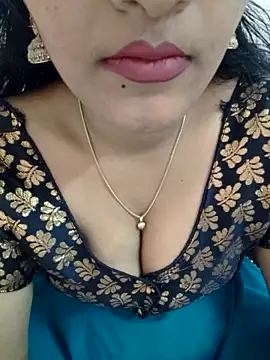 Snapshot of priya_00143 chatting on 18, 12, 2025 priya 00143 online show from 18, 12, 2025