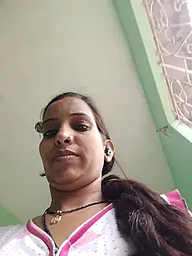 Hotty-Nidhi online show from 20, 3, 2025