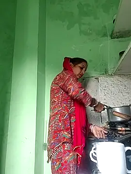 Hotty-Nidhi online show from 4, 11, 2025