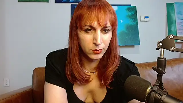 Snapshot of ChewyCandy chatting on 31, 10, 2025 ChewyCandy online show from 31, 10, 2025