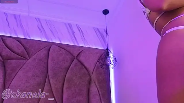 Snapshot of Kanela_miller_ chatting on 10, 11, 2025 Kanela miller online show from 10, 11, 2025