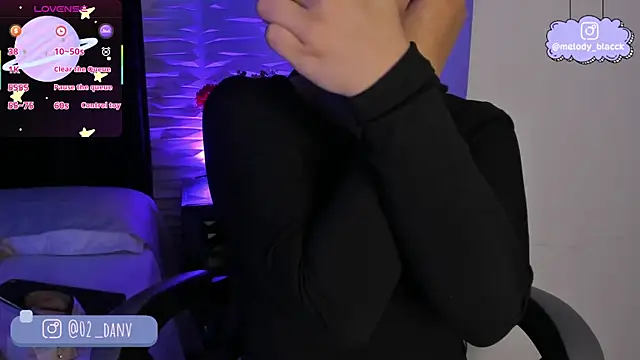 Melody Black  online show from 7, 11, 2025