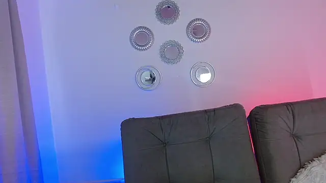 julian vogue online show from 15, 3, 2025