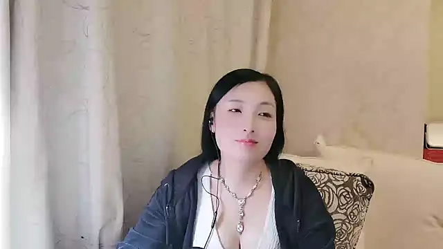 Rachel-6600 online show from 8, 11, 2025