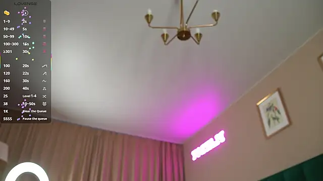 Snapshot of Sweet_Jealousy chatting on 13, 10, 2025 Sweet Jealousy online show from 13, 10, 2025