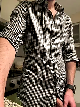 Snapshot of luciferrodri_25 chatting on 4, 12, 2025 luciferrodri 25 online show from 4, 12, 2025