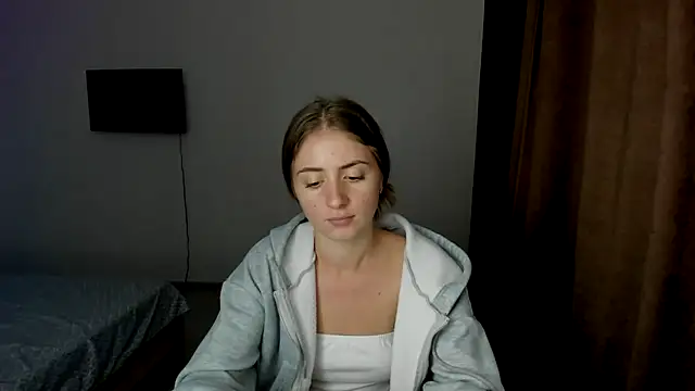 LilyHaart online show from 17, 9, 2025