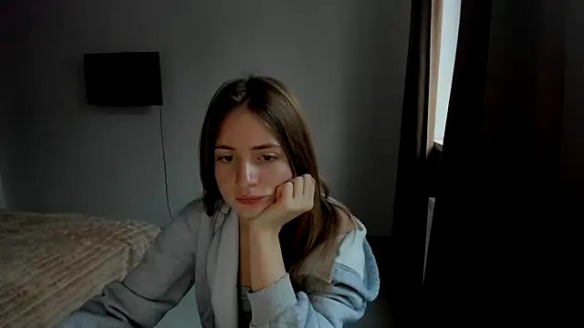 Snapshot of LilyHaart chatting on 22, 10, 2025 LilyHaart online show from 22, 10, 2025