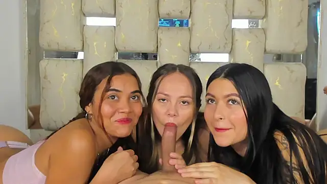 Snapshot of valery_and_Dani_ chatting on 6, 4, 2026 valery and Dani online show from 6, 4, 2026