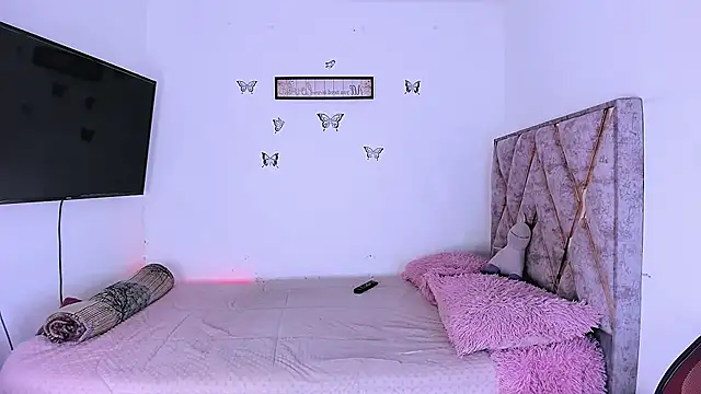 Tania rendon online show from 10, 3, 2026