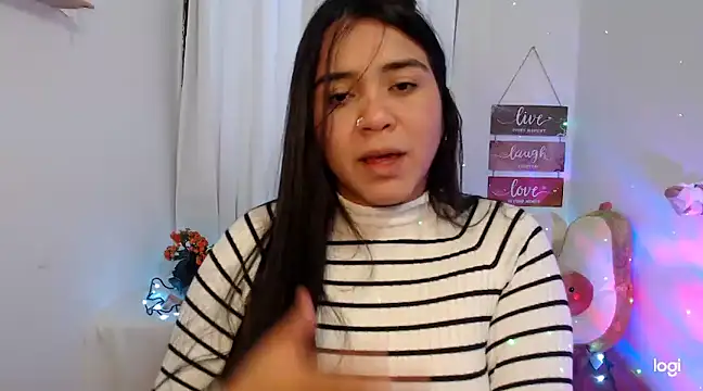 Nicole Daal online show from 15, 3, 2025