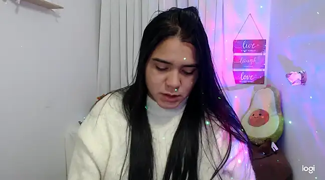 Nicole Daal online show from 16, 3, 2025