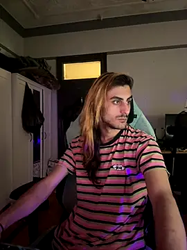 Snapshot of twink69Finger chatting on 8, 10, 2025 twink69Finger online show from 8, 10, 2025