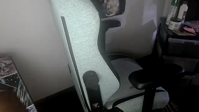 Snapshot of twink69Finger chatting on 16, 10, 2025 twink69Finger online show from 16, 10, 2025