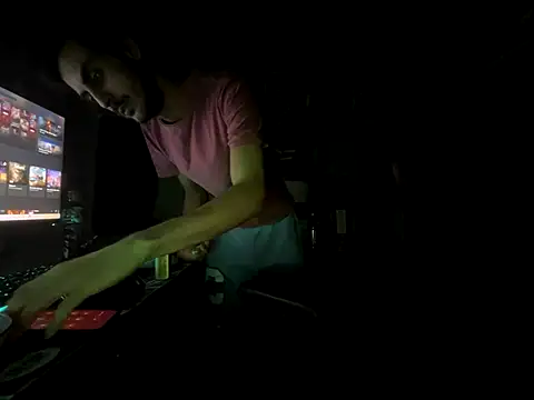 Snapshot of twink69Finger chatting on 12, 11, 2025 twink69Finger online show from 12, 11, 2025