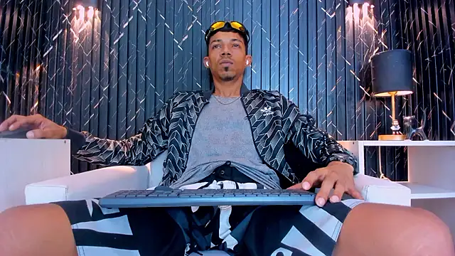 Snapshot of Gregory_Sforza chatting on 16, 2, 2026 Gregory Sforza online show from 16, 2, 2026