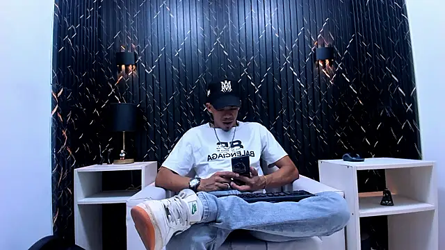 Snapshot of Gregory_Sforza chatting on 8, 3, 2026 Gregory Sforza online show from 8, 3, 2026