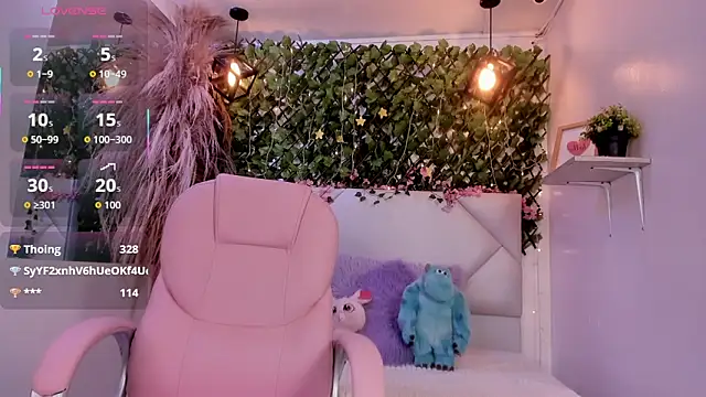 Abby Piink online show from 19, 12, 2025