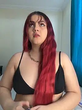 Ivelleee  online show from 10, 10, 2025