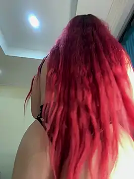 Ivelleee  online show from 19, 10, 2025