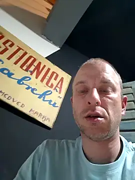 Snapshot of svenpfeifer chatting on 21, 3, 2025 svenpfeifer online show from 21, 3, 2025