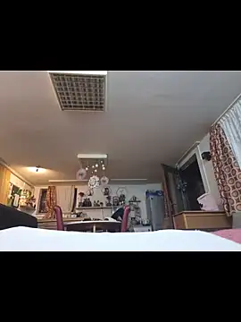 Snapshot of svenpfeifer chatting on 17, 12, 2025 svenpfeifer online show from 17, 12, 2025