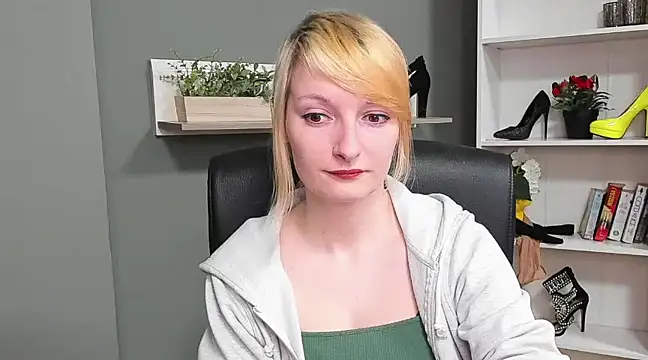 Snapshot of hottieBlair chatting on 13, 3, 2025 hottieBlair online show from 13, 3, 2025