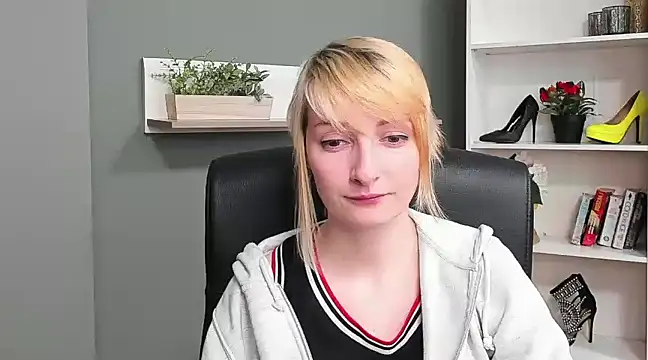 Snapshot of hottieBlair chatting on 17, 3, 2025 hottieBlair online show from 17, 3, 2025