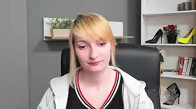 Snapshot of hottieBlair chatting on 17, 3, 2025 hottieBlair online show from 17, 3, 2025