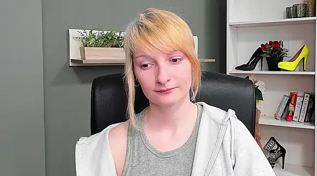 Snapshot of hottieBlair chatting on 19, 3, 2025 hottieBlair online show from 19, 3, 2025