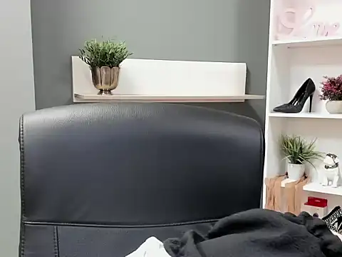 Snapshot of hottieBlair chatting on 29, 10, 2025 hottieBlair online show from 29, 10, 2025