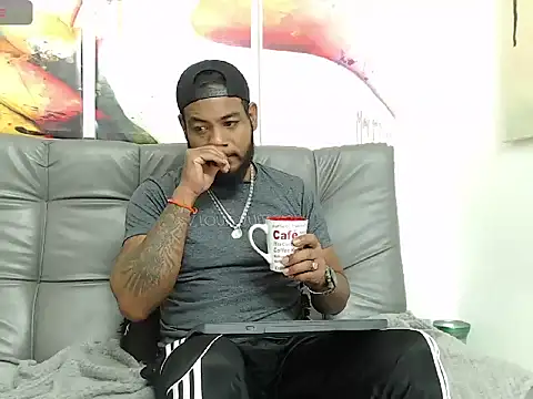 BladeFoxxx1 online show from 9, 11, 2025