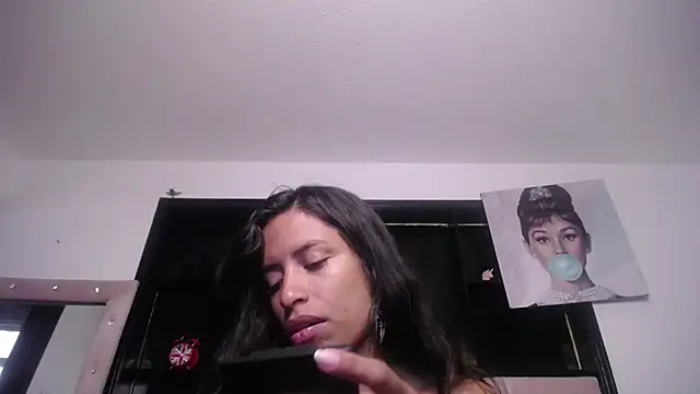 Violet King online show from 17, 3, 2025