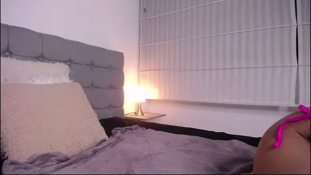 Violet King online show from 10, 9, 2025