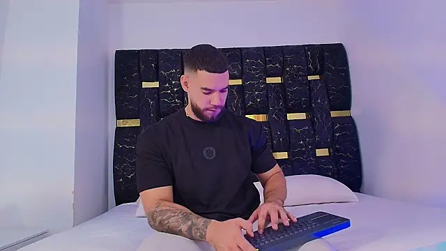 chris blake   online show from 26, 11, 2025