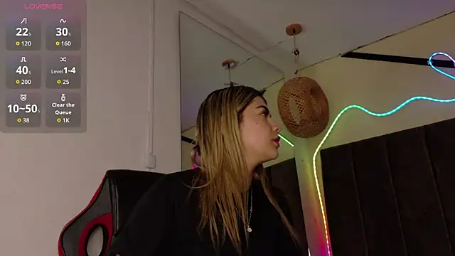 natasha  black online show from 21, 11, 2025