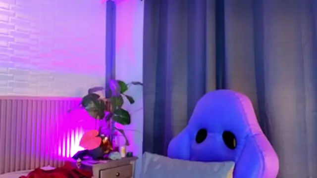 Snapshot of TiffanyWalk chatting on 7, 1, 2026 TiffanyWalk online show from 7, 1, 2026