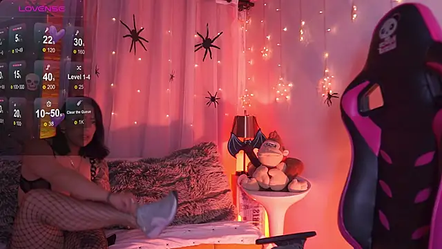 Snapshot of Madison_Mayer chatting on 24, 10, 2025 Madison Mayer online show from 24, 10, 2025