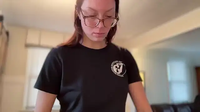 SpaceCowWhore online show from 31, 3, 2026