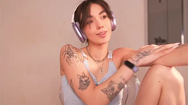 mystica  online show from 22, 10, 2025